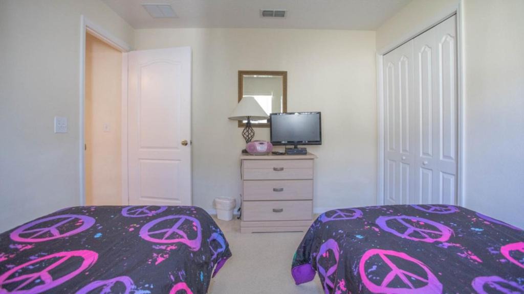 Photo of Bedroom in Tuscan Ridge