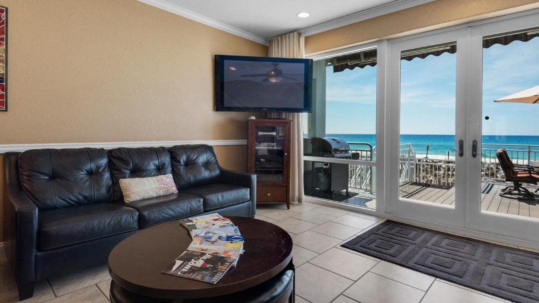 Photo of Livingroom in White Sands