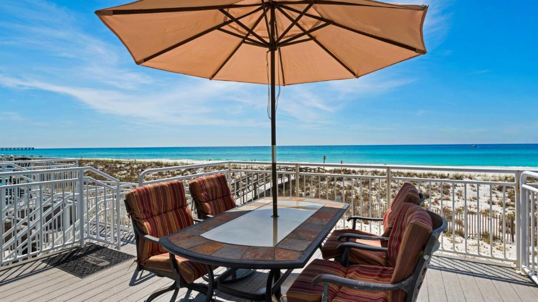 Photo of Patio Balcony in White Sands