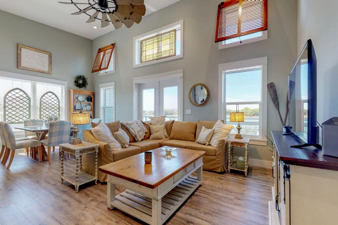 Photo of Livingroom in Fort Walton Beach