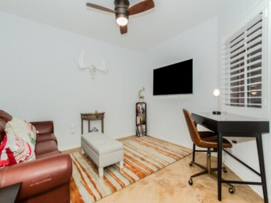 Photo of Livingroom in Park Shore