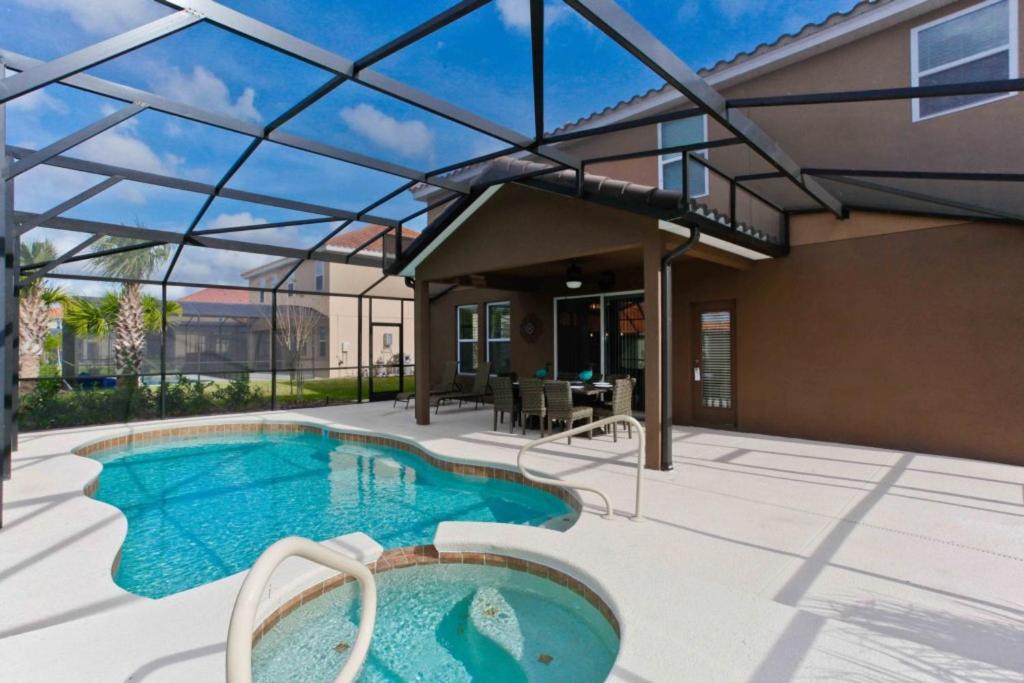 Photo of Outdoor in Loughman