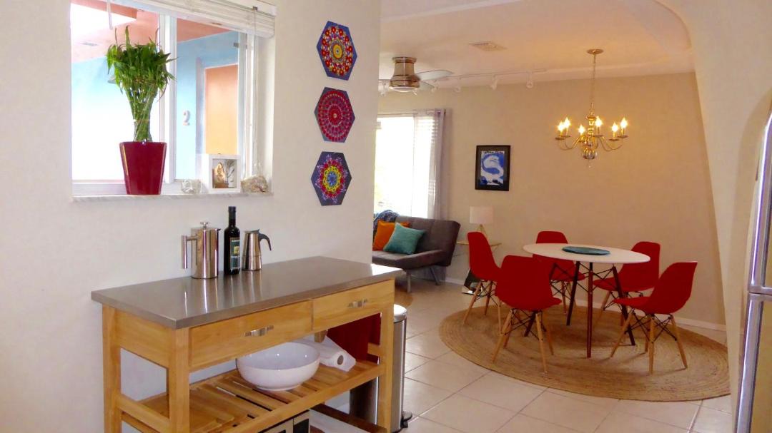 Photo of Livingroom in South Palm Park Neighborhood Association