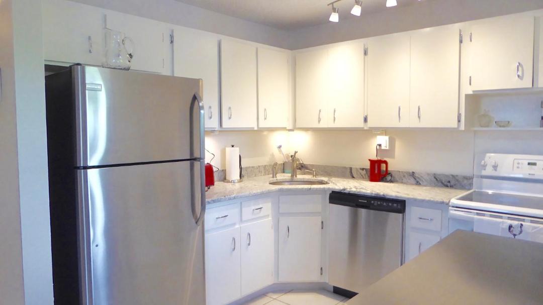 Photo of Kitchen in South Palm Park Neighborhood Association