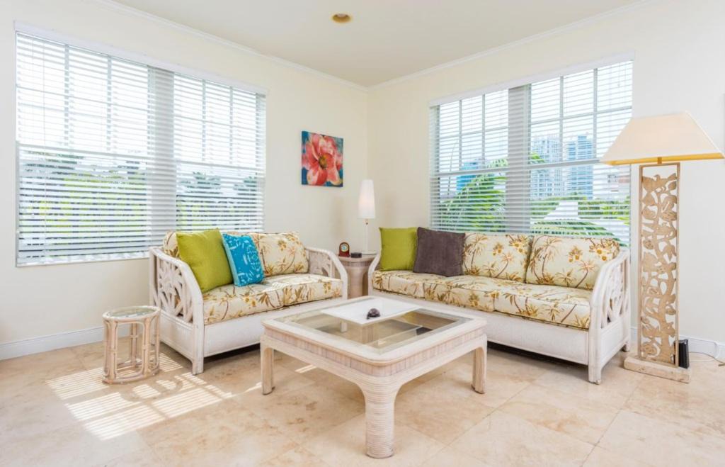 Photo of Livingroom in South Pointe
