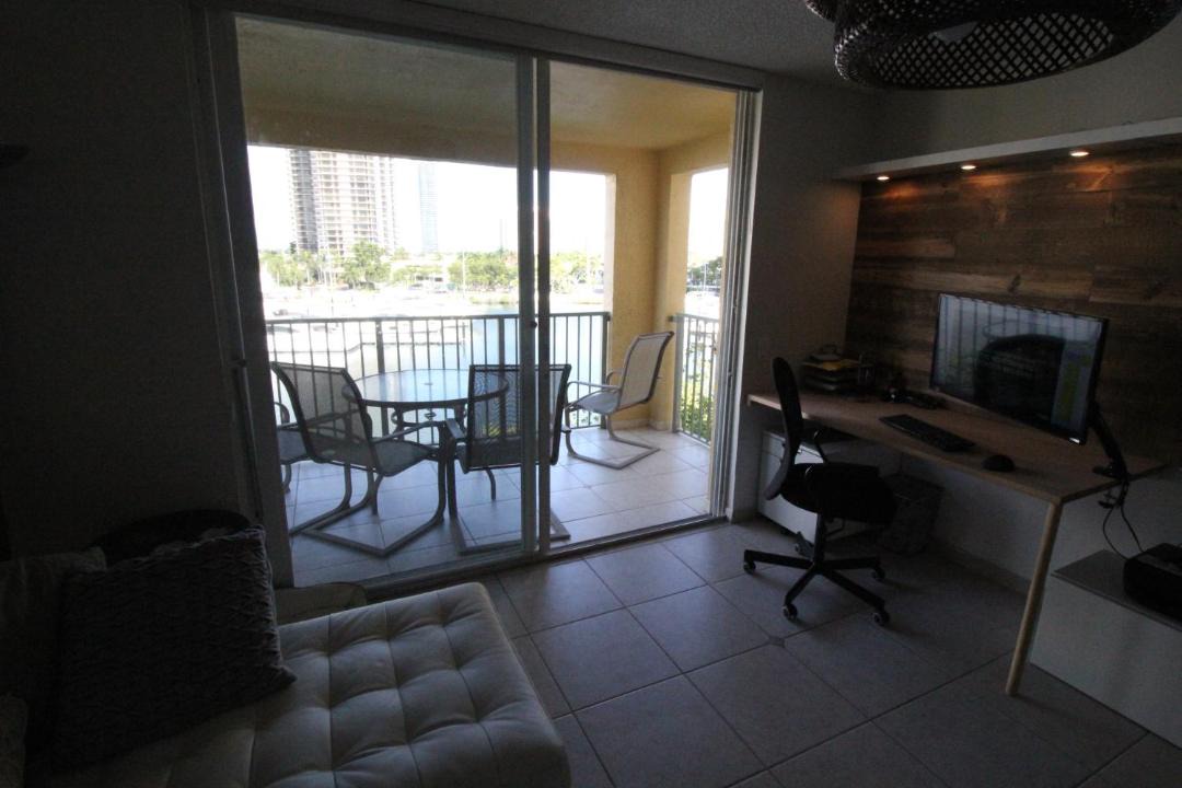 Photo of Others in Aventura