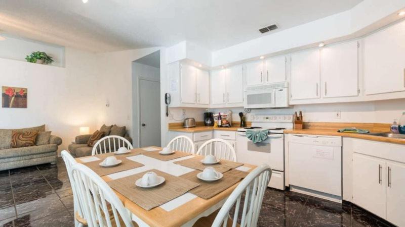 Photo of Kitchen in Indian Ridge