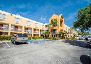 QUALITY INN MIAMI AIRPORT - DORAL