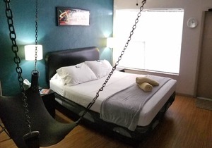 Inn Leather Guest House - Male Only Lgbt