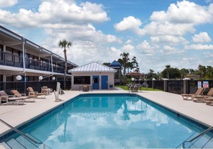 Travelodge by Wyndham Deltona