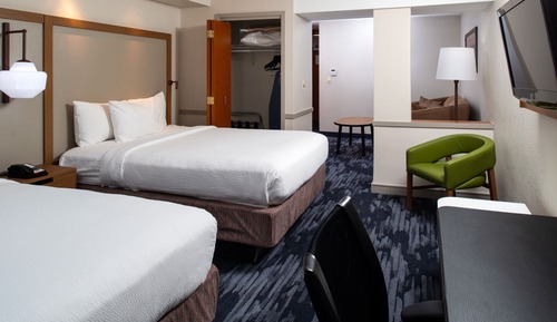Suite, Multiple Beds
