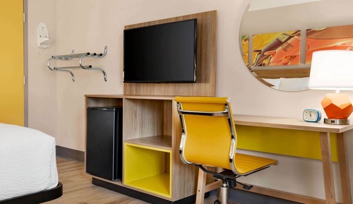 Room, 2 Double Beds, Non Smoking (Mobility,Roll-In shower)