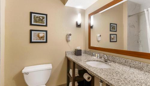 Queen Suite with Two Queen Beds - Non-Smoking