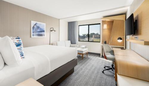 King Room with Sofa Bed