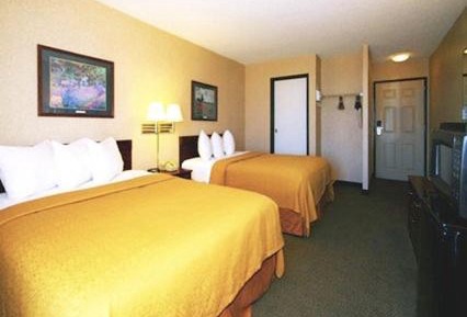 Queen Room with Two Queen Beds - Non-Smoking