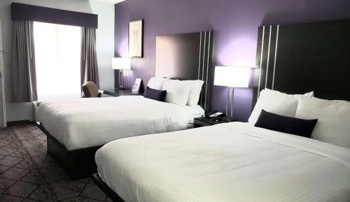 Queen Room with Two Queen Beds - Exterior Hall
