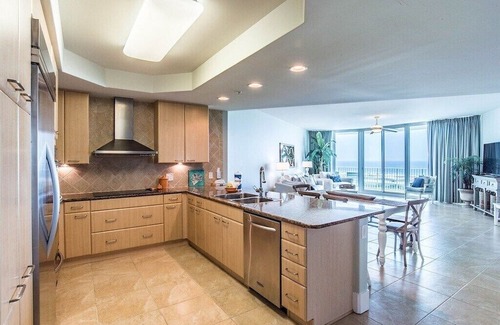 Orange Beach East Condo | Caribe Resort C811 | Orange Beach AL