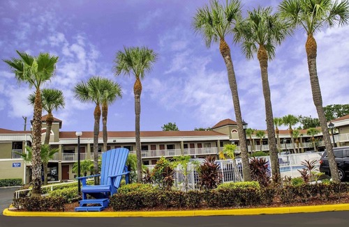 Virginia Park Hotel | Hotel South Tampa & Suites