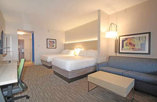 Ocala Hotel | Holiday Inn Express & Suites Ocala, an Ihg Hotel