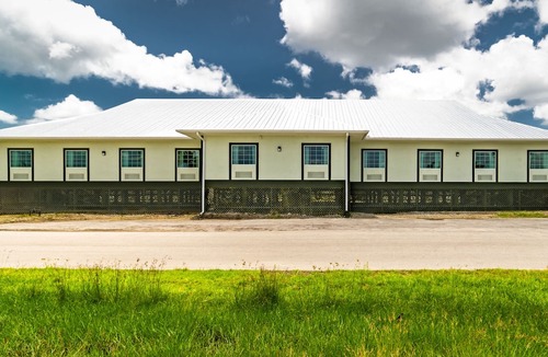 Everglades City Hotel | Everglades Adventures Hotel Suites by Ivey House