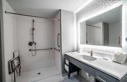 Everglades City Hotel | Everglades Adventures Hotel Suites by Ivey House