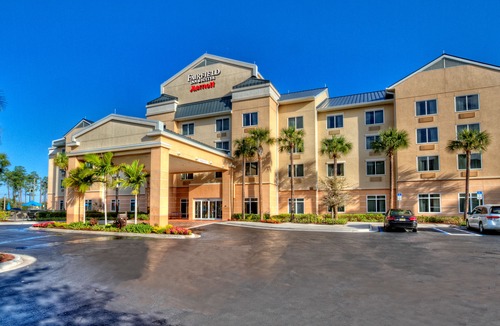 Rural Estates Hotel | Fairfield Inn and Suites by Marriott Naples