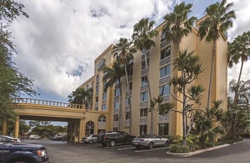 West Palm Beach Hotel | La Quinta by Wyndham West Palm Beach Airport