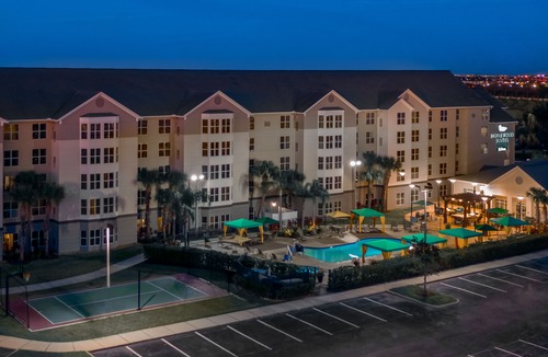 Florida Center Hotel | Homewood Suites by Hilton Orlando-Nearest to Universal Studios