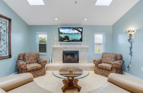 Pebble Beach House | Golf, Freshwater Pond, Pool & Huttub - The Happy Bunker- Roelens Vacations