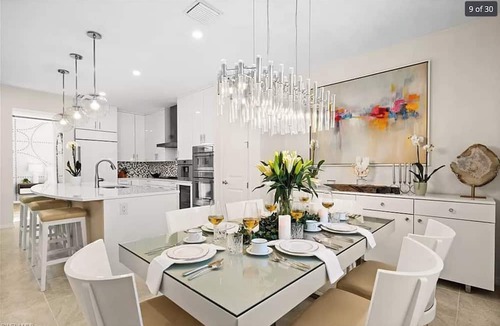 North Naples House | Avery Art House, Spacious 4-bedroom house with WiFi, AC in charming Naples
