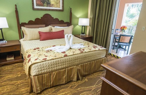 Weston Resort | Luxury one bedroom and one bathroom unit with full amenities