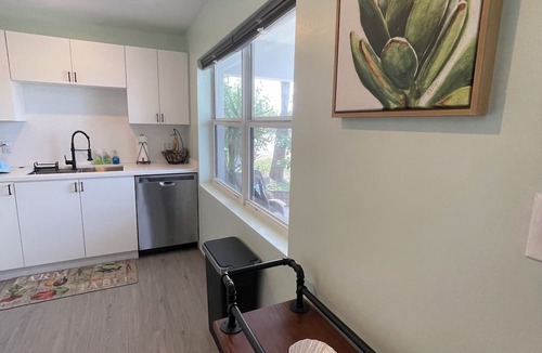 Hobe Sound House | Charming 3-bedroom house in beach town, Hobe Sound, 1.5 miles from the beach