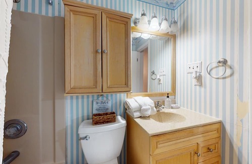 Fort Morgan Pines House | Cozy home across from the beach w/sunrise and sunset views