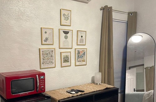 Kingston House | Dreams do come true in our Enchanted Escape located minutes from Daytona Beach