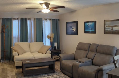 Tallahassee House | Those who love to wander are never lost
