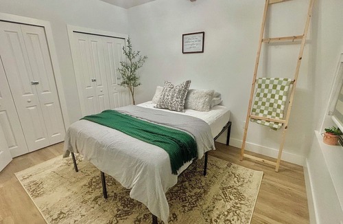 Flagami House | Central Miami-10 minutes to EVERYTHING! Hot Tub-Fire Pit-Fully Equip-Games-COZY