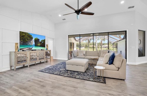 Willoughby Acres House | Enjoy all that Naples has to offer. Convenient access to everything you need.