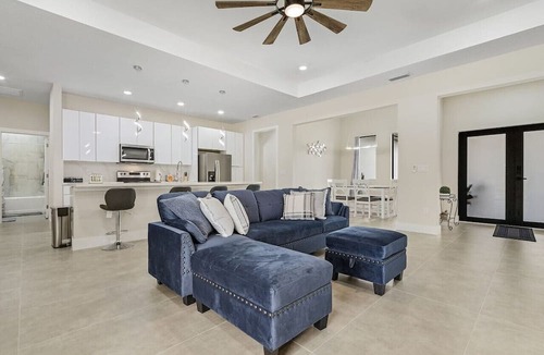 Burnt Store House | Tranquility Escape-Sleeps 9-Pool