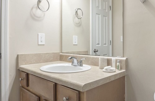 Conestee Apartment | Modern Apartment in Prime Location (ID1269X899)