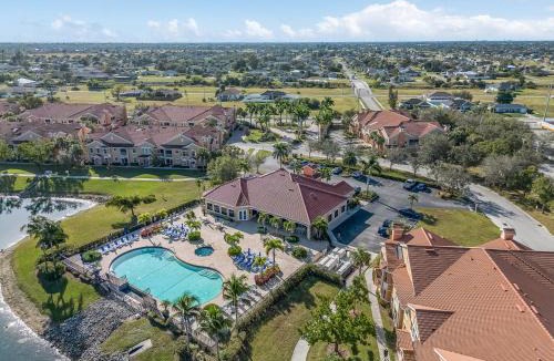 Diplomat House | WHAT A VIEW! Community Pool & HotTub, Fitness Center - Condo Concordia Gem - Roelens