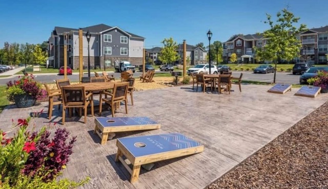 Cozy 1-bedroom apartment in charming Charlotte with, WiFi , Netflix
