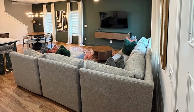 House of Jade - Stylish Stockbridge Retreat near ATL