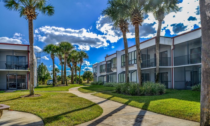 West Kissimmee Hotel | Orbit One Vacation Villas by Diamond Resorts