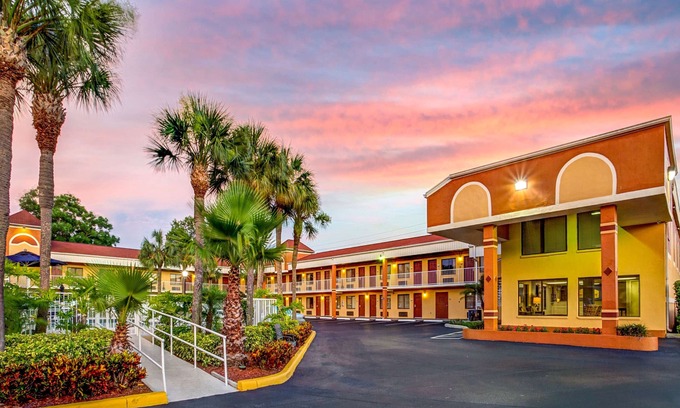 Virginia Park Hotel | Hotel South Tampa & Suites